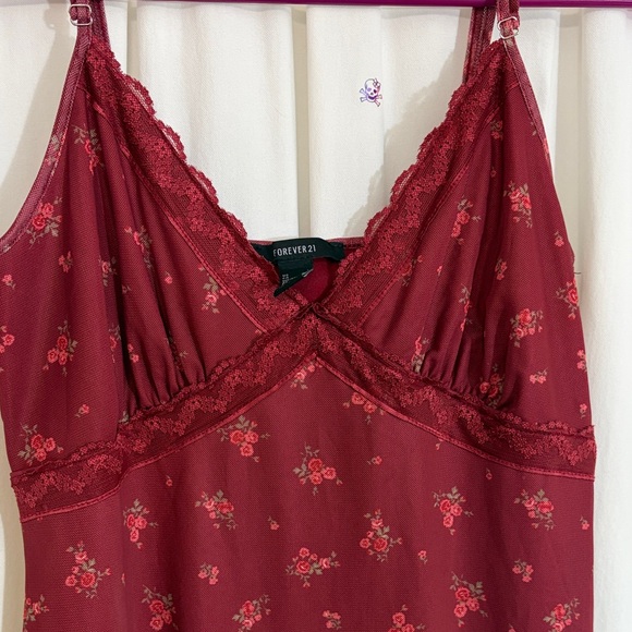 Forever 21 Burgundy Floral Chemise - Picture 3 of 8